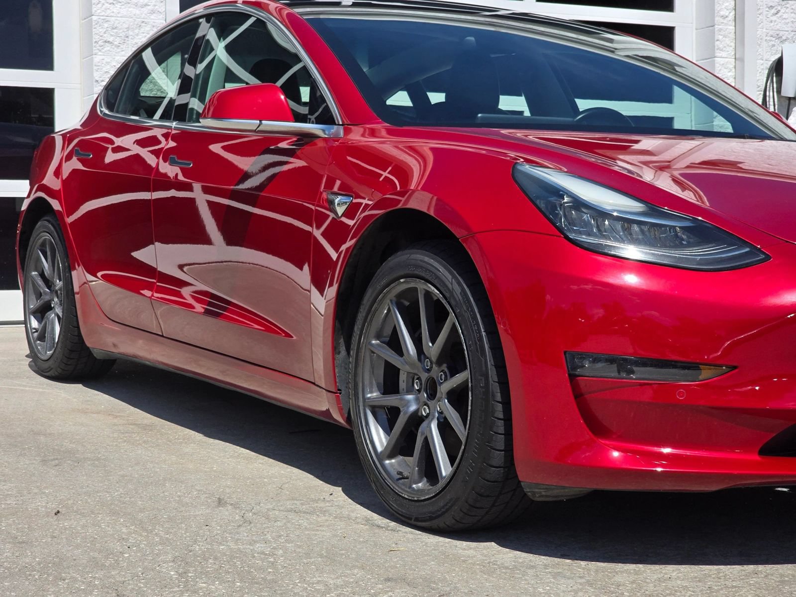 Used 2018 Tesla Model 3 Long Range RWD image 39