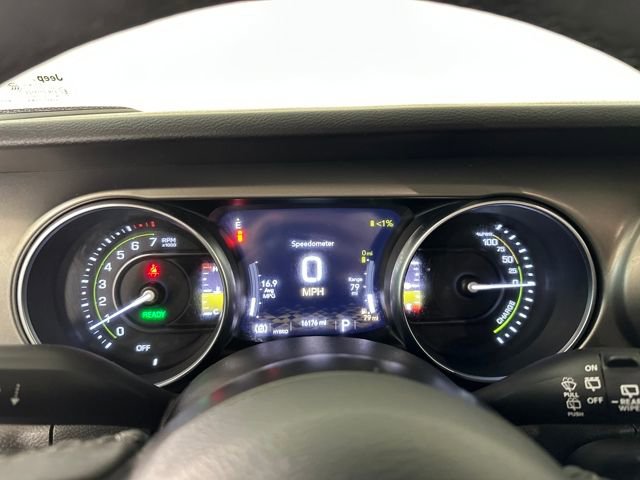 Used 2023 Jeep Wrangler Unlimited w/ Cold Weather Group image 17