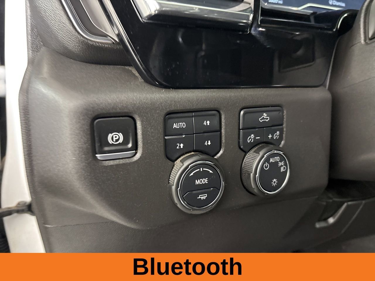 Used 2025 Chevrolet Silverado 1500 LT image 9