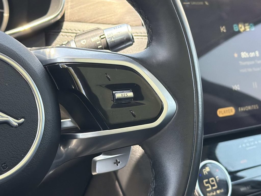 Used 2021 Jaguar F-PACE AWD/4WD image 9