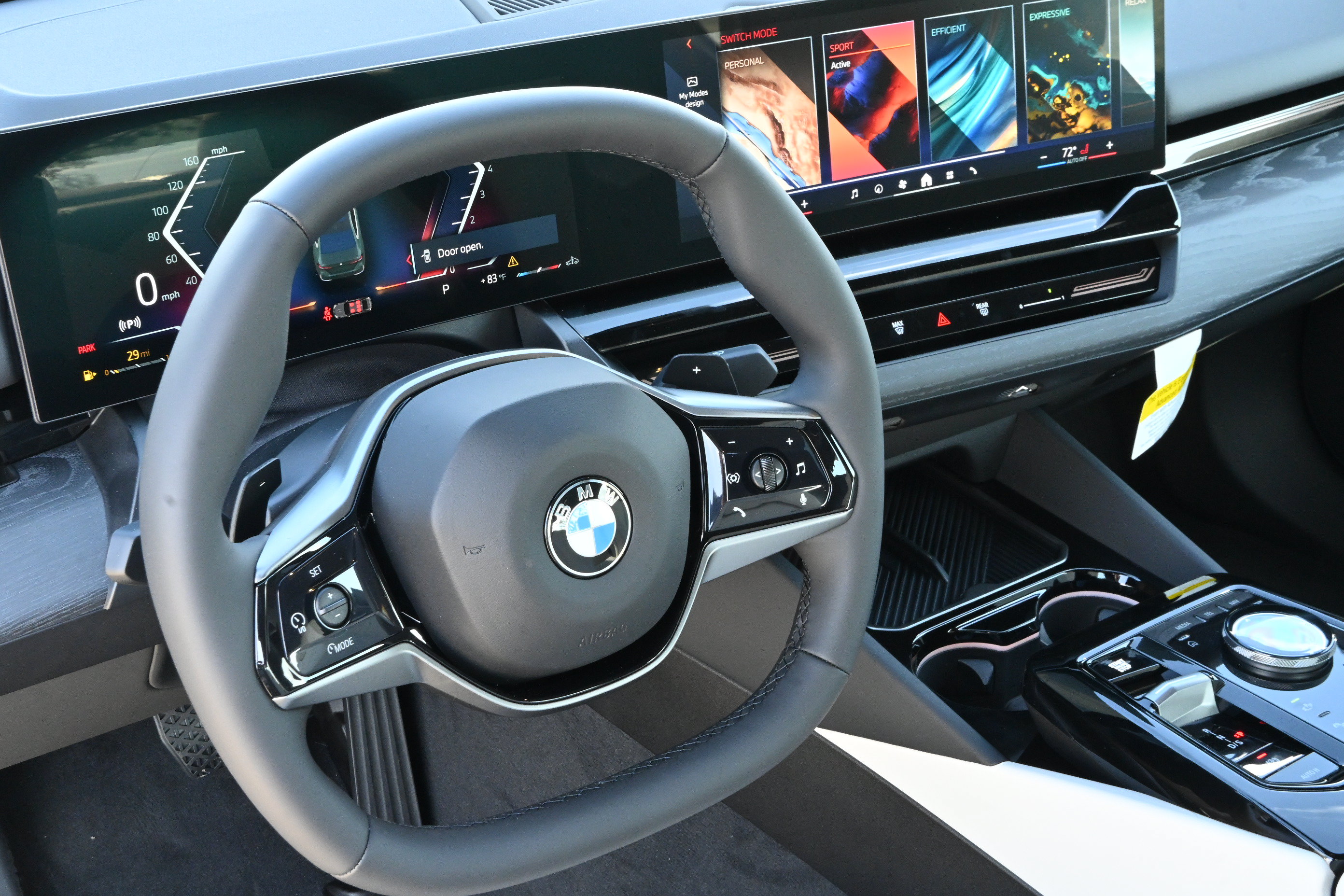 Used 2026 BMW 530i w/ Convenience Package RWD image 24