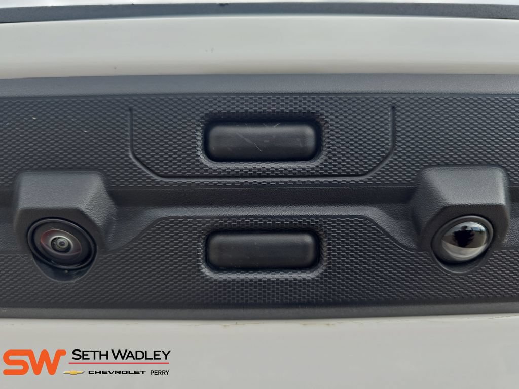 Used 2024 Chevrolet Silverado 2500 High Country w/ High Country Premium Package AWD/4WD image 13