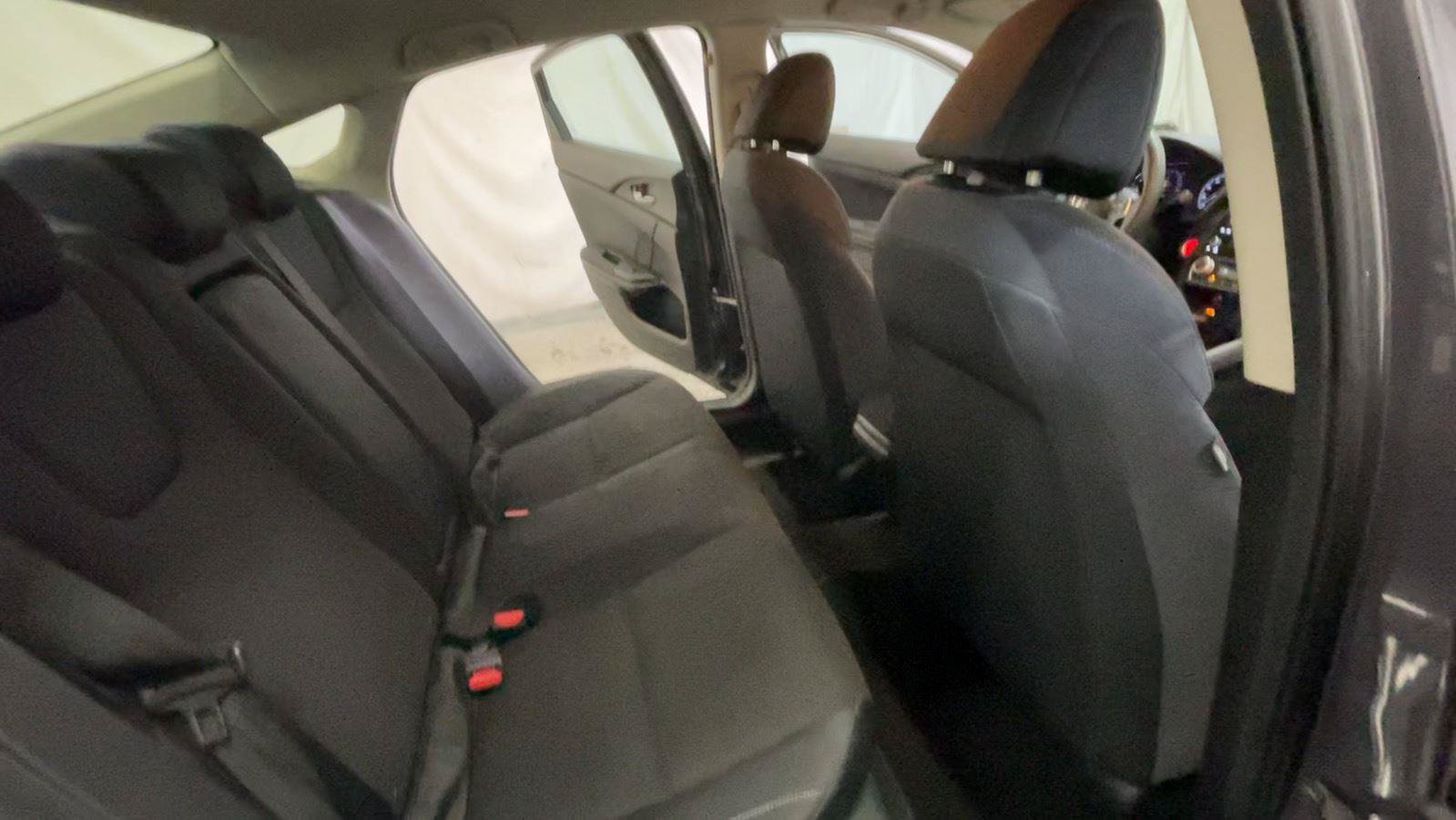 Used 2019 Honda Insight EX image 25
