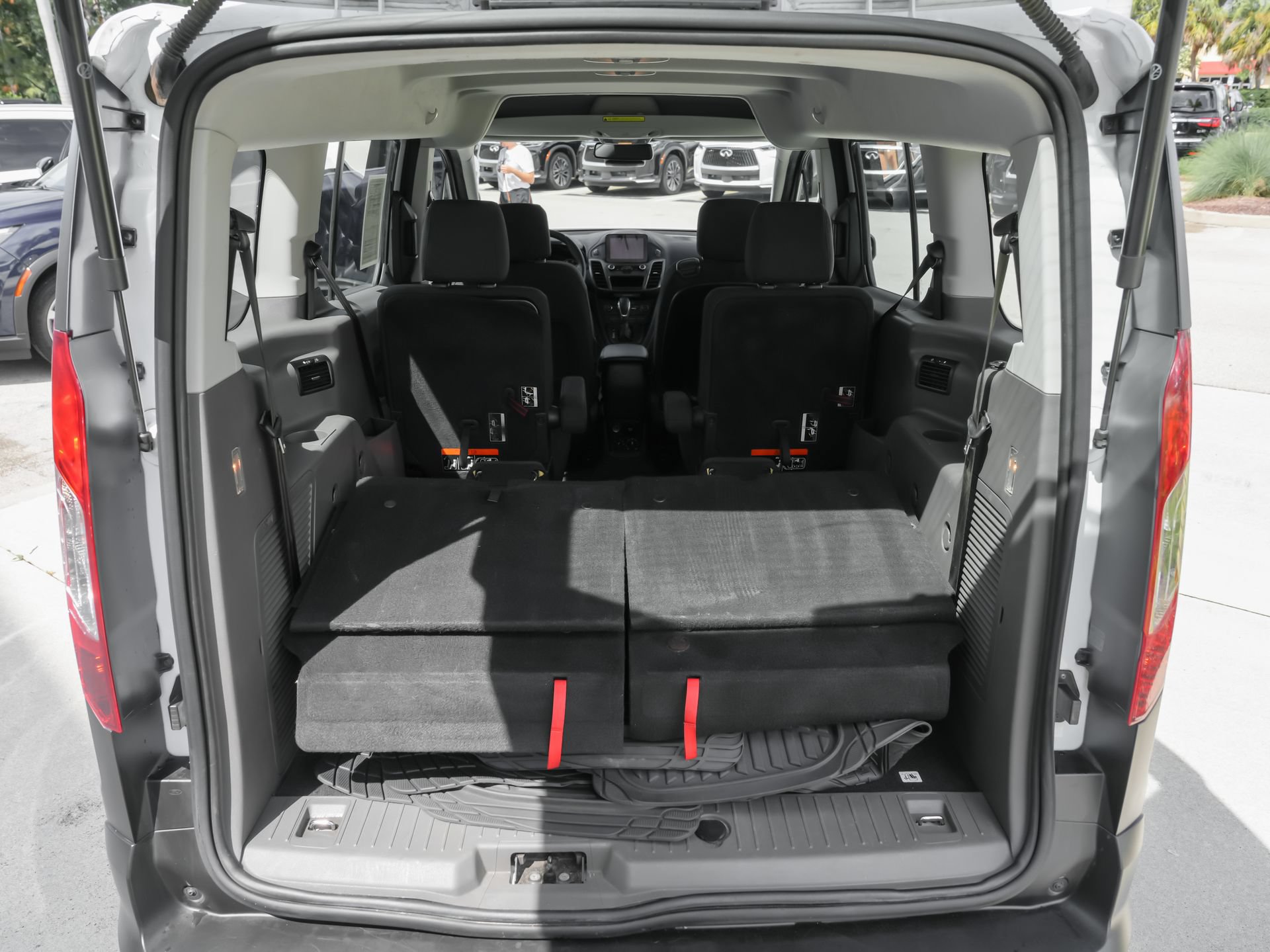 Used 2023 Ford Transit Connect XL FWD image 42
