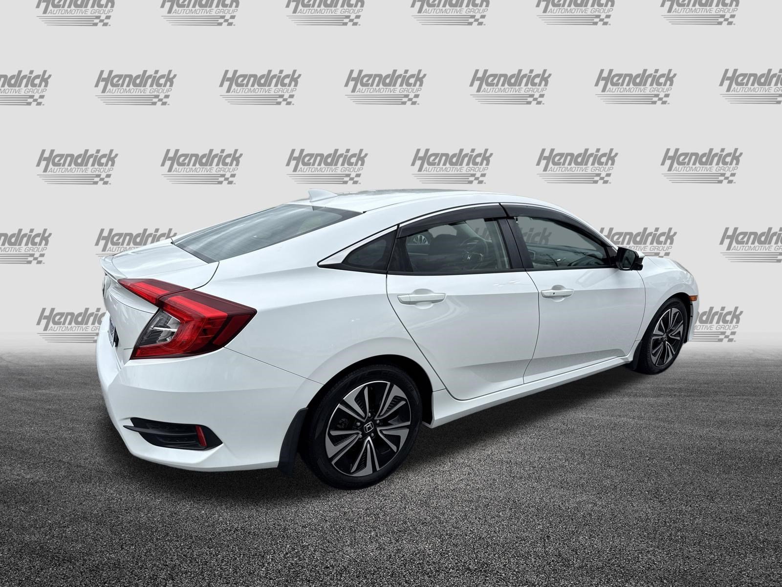 Used 2017 Honda Civic EX-L image 10