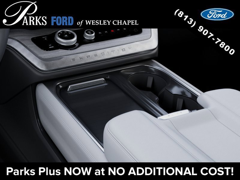 New 2027 Ford Expedition Platinum w/ Driver's Package RWD image 15
