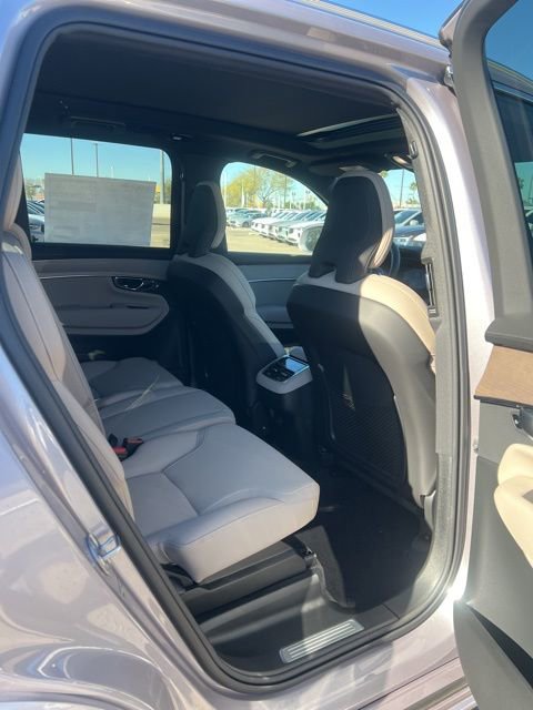 New 2026 Volvo XC90 B5 Core image 30