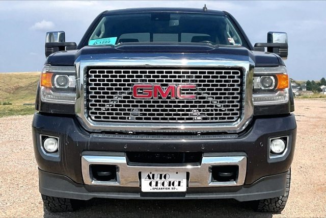 Used 2015 GMC Sierra 3500 Denali AWD/4WD image 2