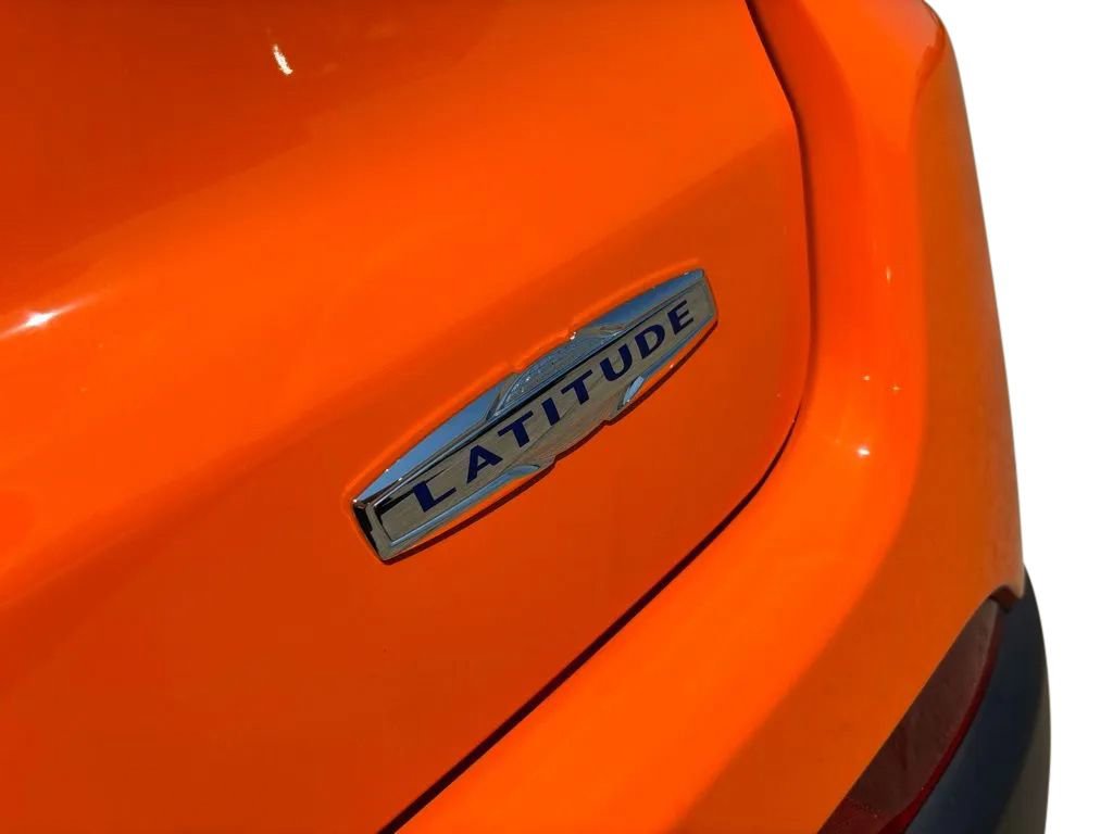 Used 2026 Jeep Compass Latitude image 10