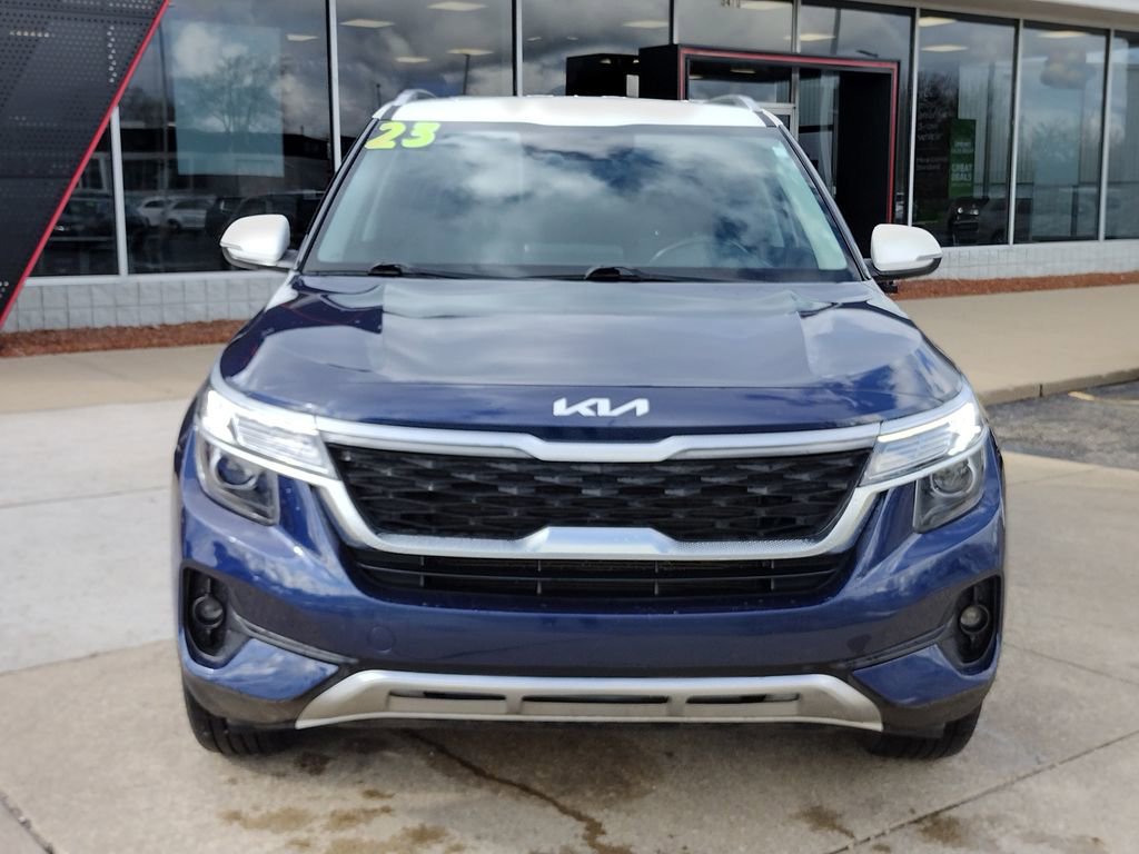 Used 2023 Kia Seltos S w/ Navigation Package AWD/4WD image 12
