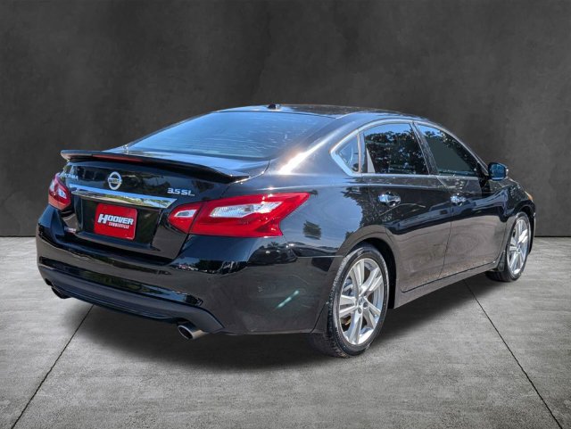 Used 2016 Nissan Altima 3.5 SL w/ 3.5 Technology Package FWD image 5