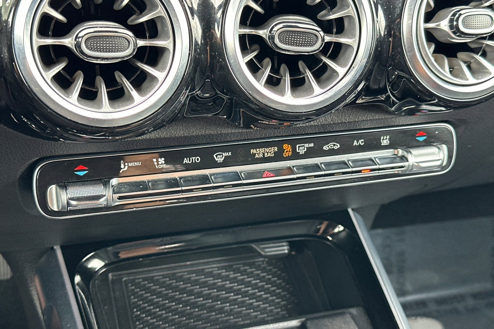 Certified 2025 Mercedes-Benz EQB 250+ image 27