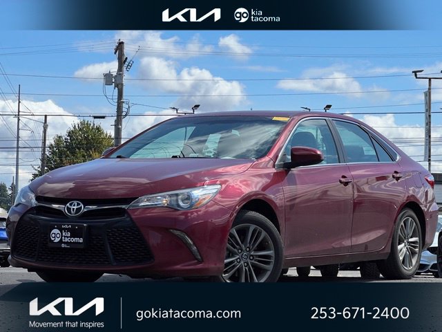 Used 2016 Toyota Camry SE w/ Moonroof Package