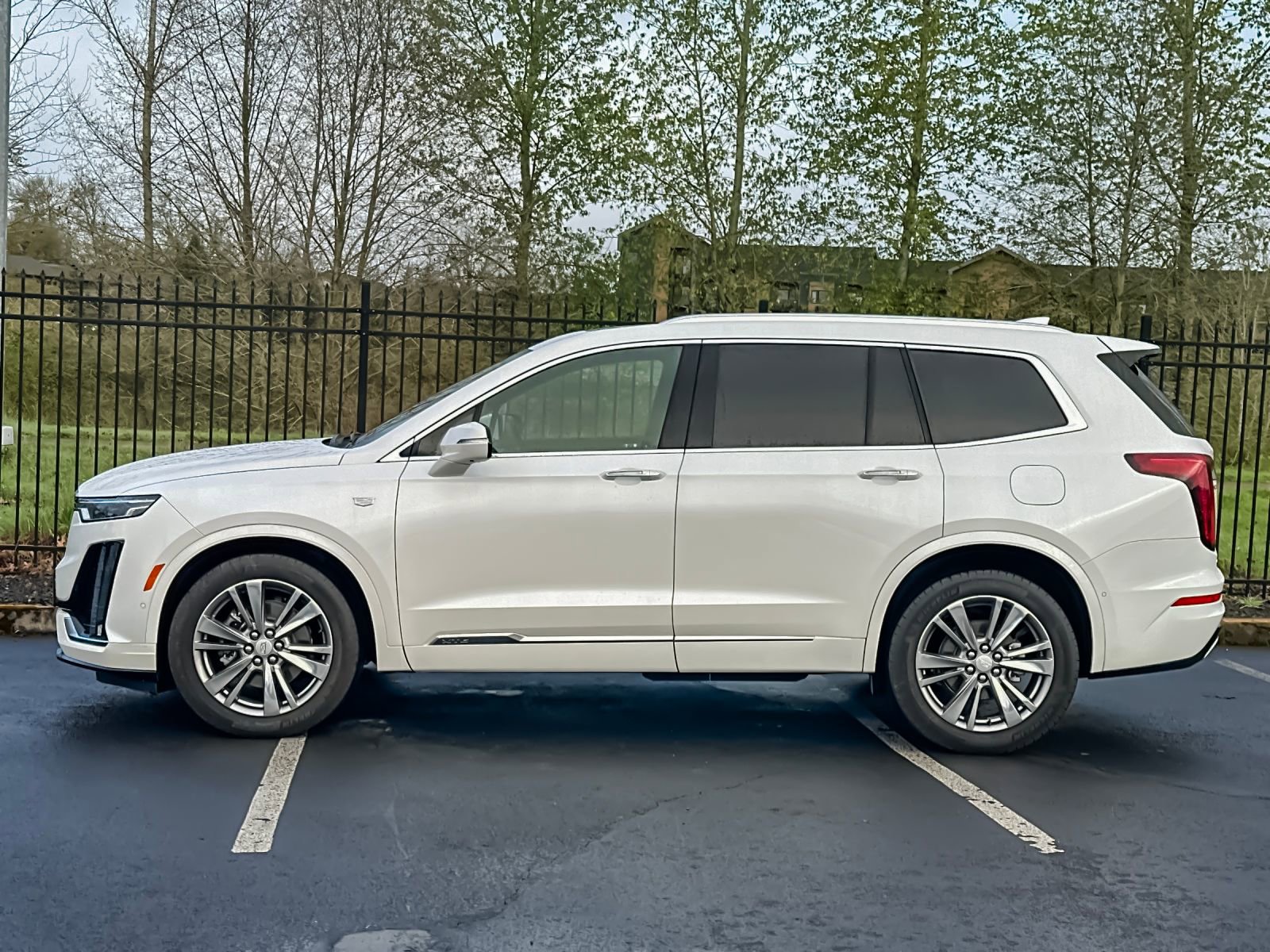 Used 2024 Cadillac XT6 Premium Luxury w/ Technology Package image 6