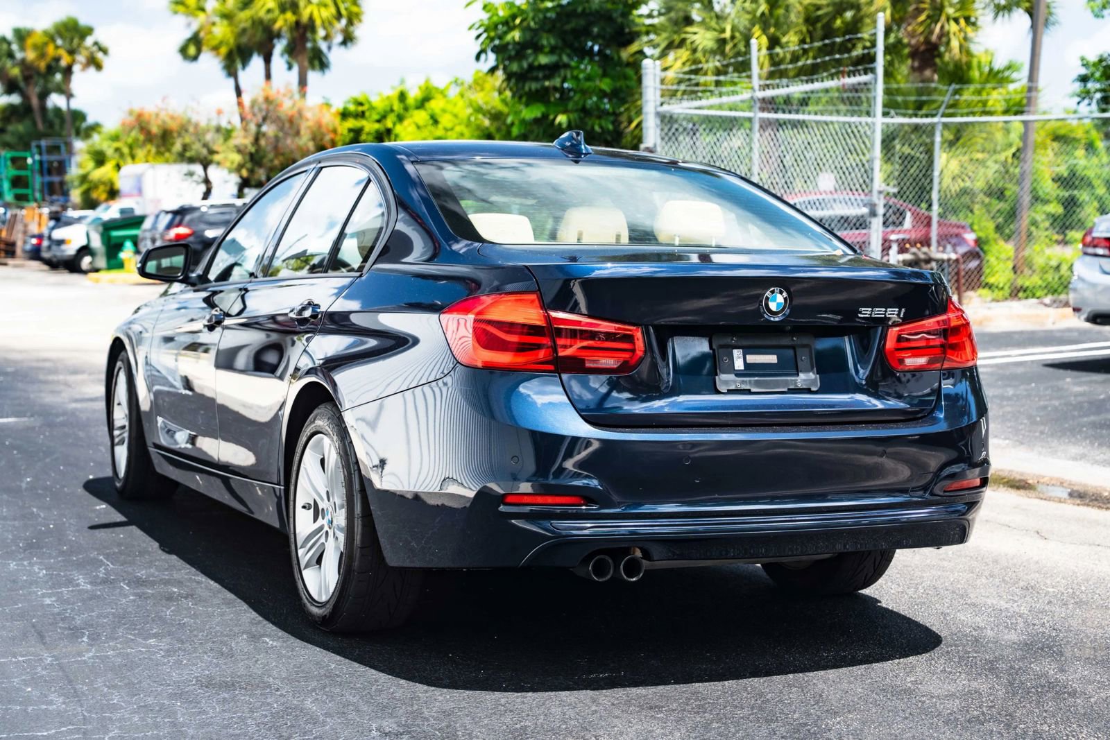 Used 2016 BMW 328i Sedan RWD image 6