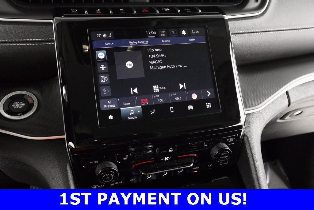 Certified 2023 Jeep Grand Cherokee Laredo w/ Luxury Tech Group I image 31