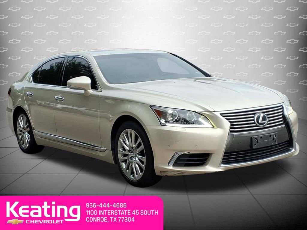 Used 2016 Lexus LS 460 w/ Comfort Package RWD image 3