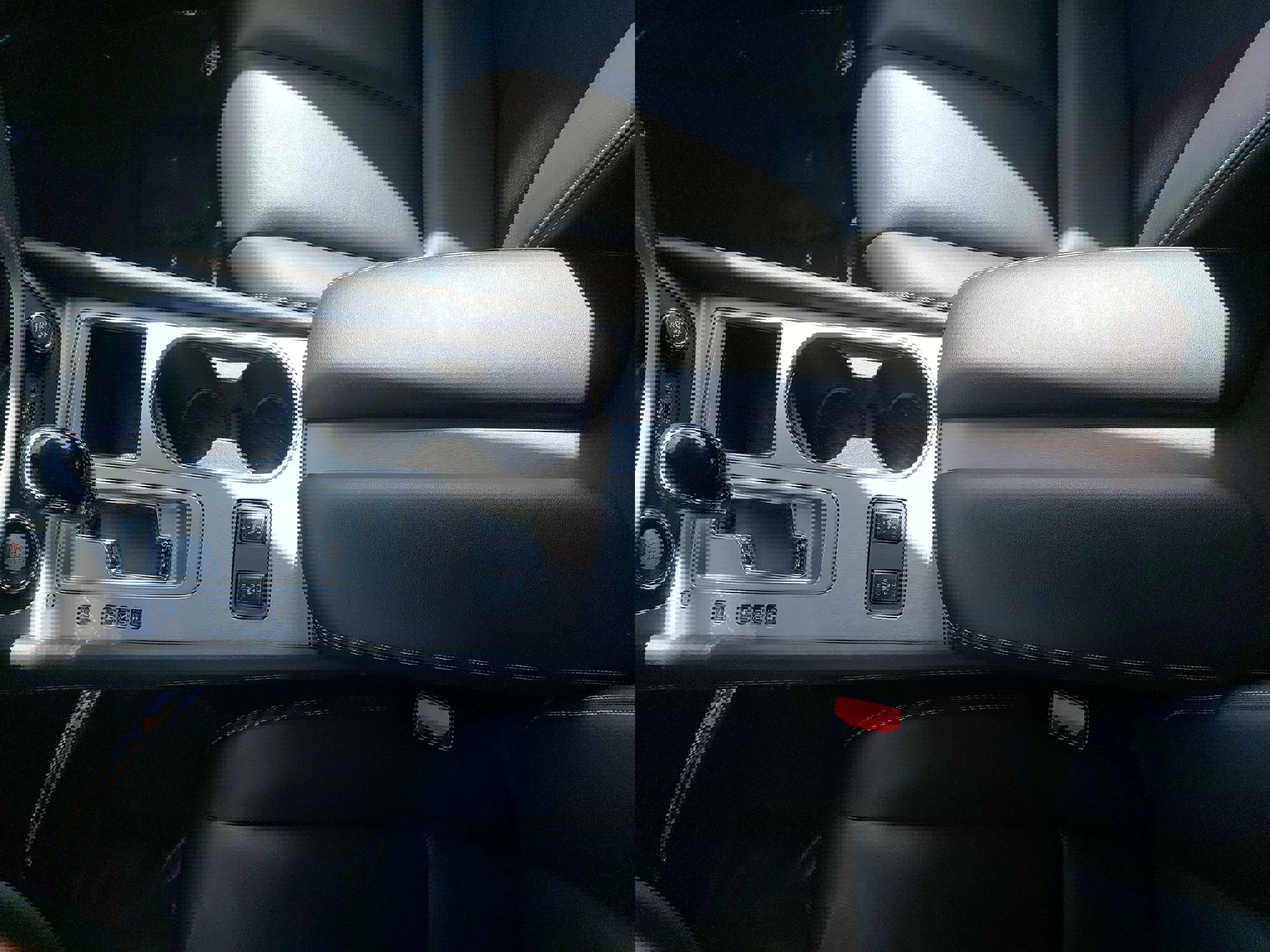 Used 2024 Nissan Murano SV image 25