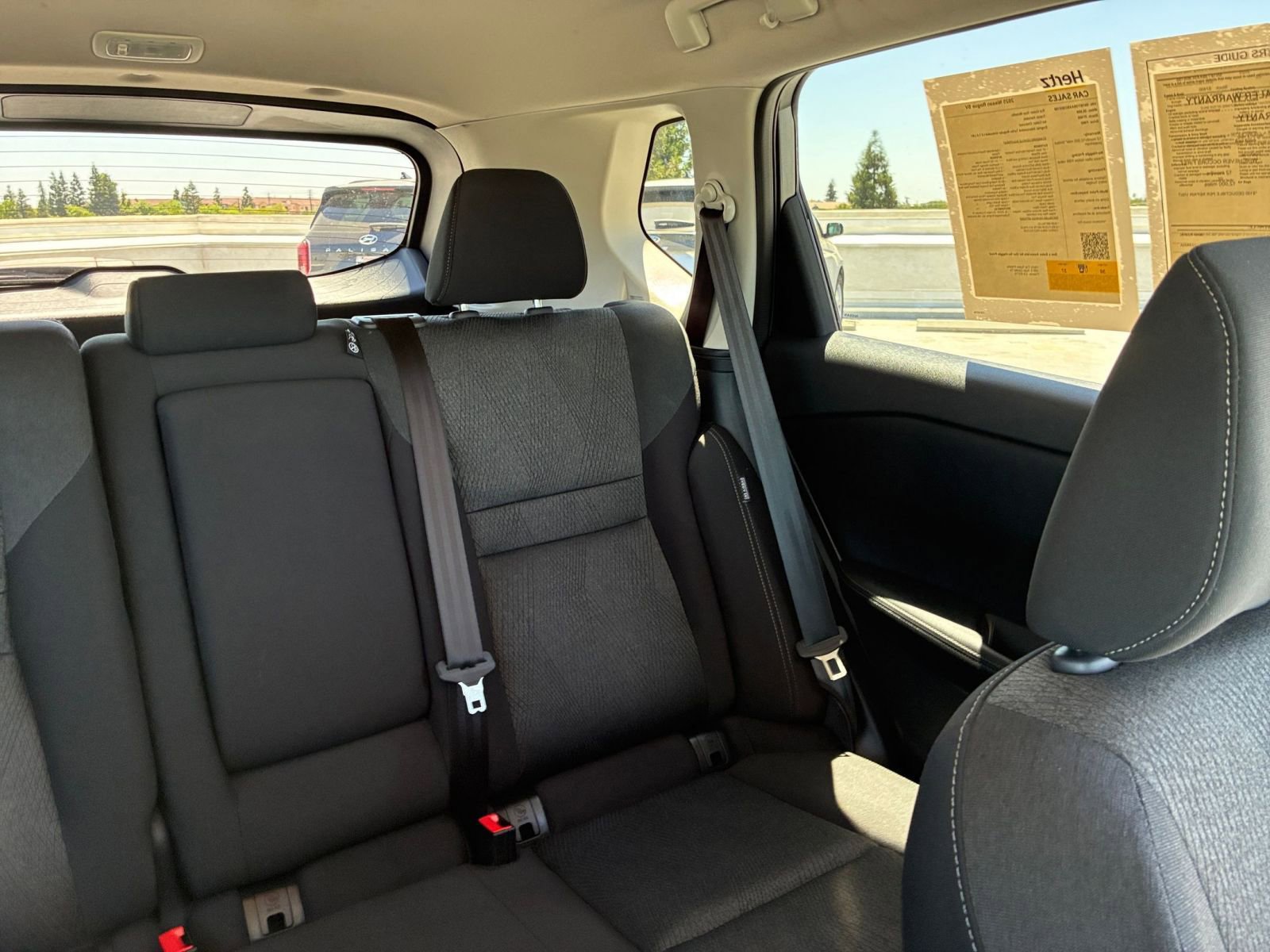 Used 2025 Nissan Rogue SV FWD image 39