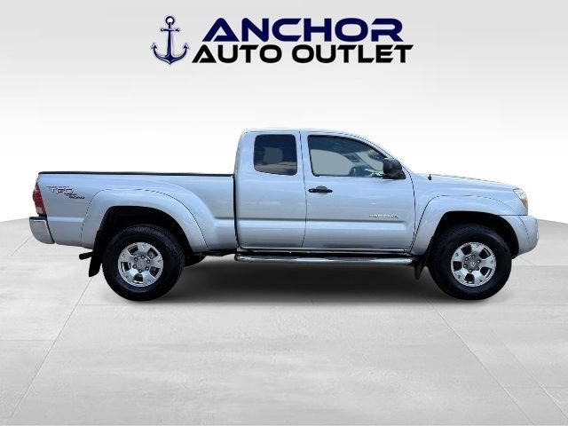 Used 2005 Toyota Tacoma PreRunner RWD image 9