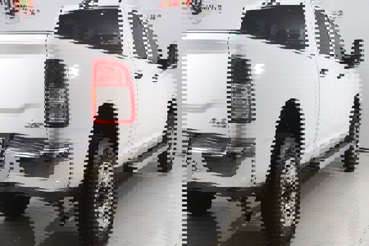 Used 2023 RAM 3500 Tradesman w/ Chrome Appearance Group image 40