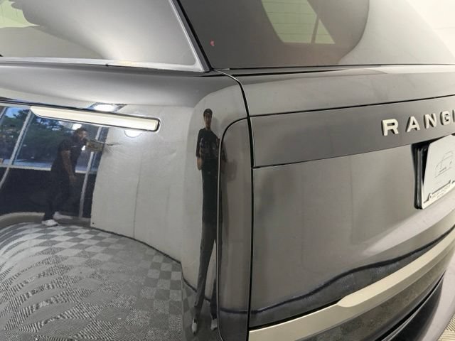 Used 2023 Land Rover Range Rover Long Wheelbase Autobiography AWD/4WD image 15