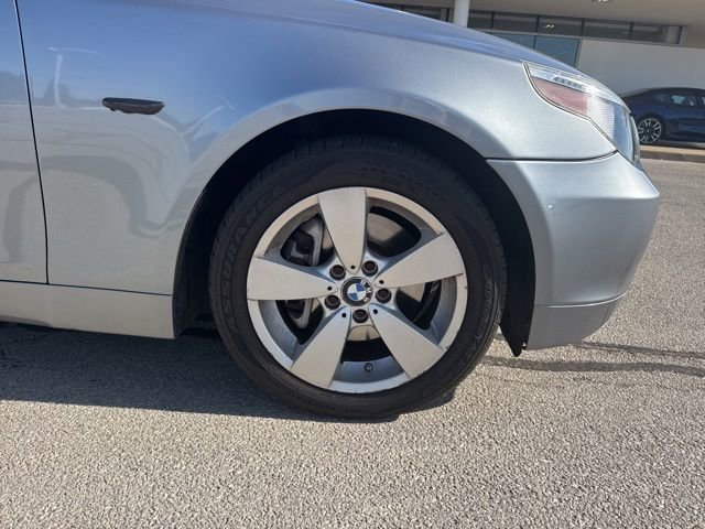 Used 2007 BMW 525xi Sedan AWD/4WD image 3