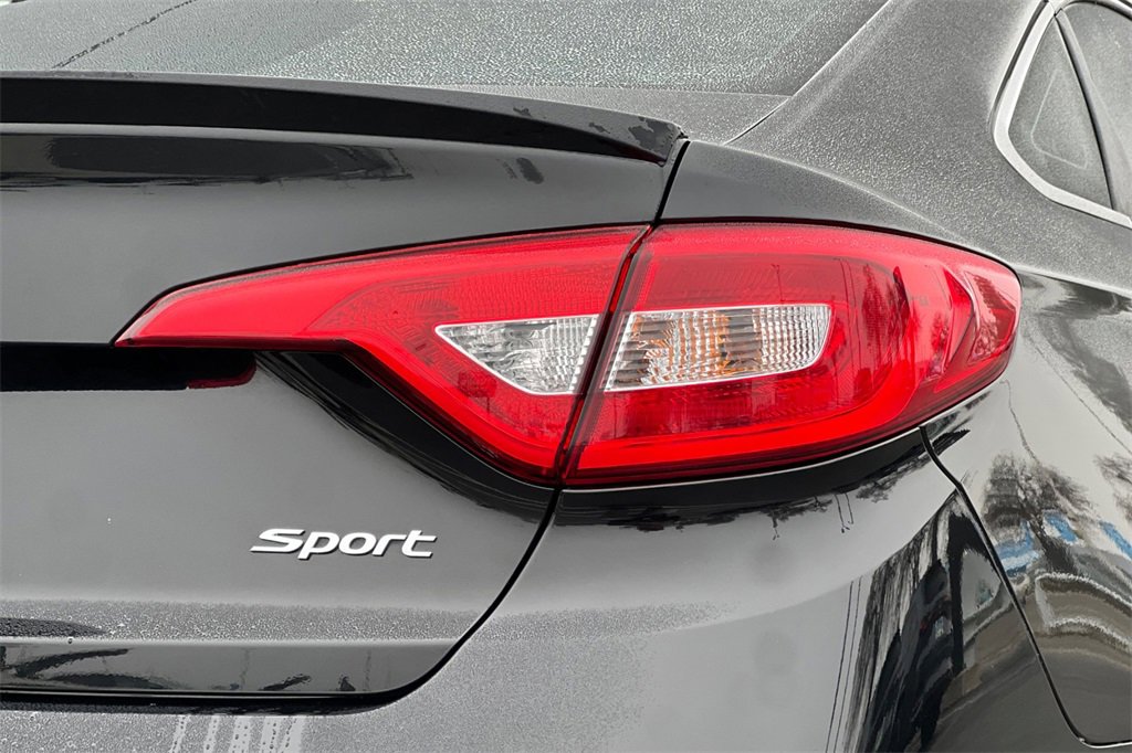 Used 2016 Hyundai Sonata Sport w/ Option Group 1V image 31