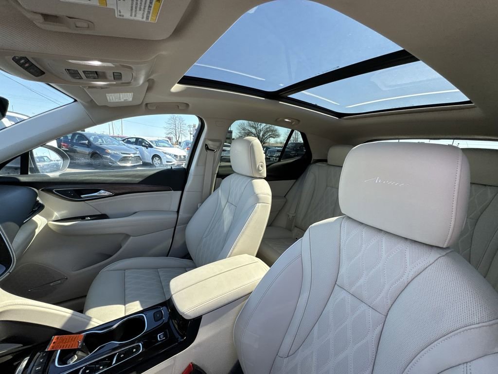 Used 2023 Buick Envision Avenir AWD/4WD image 22