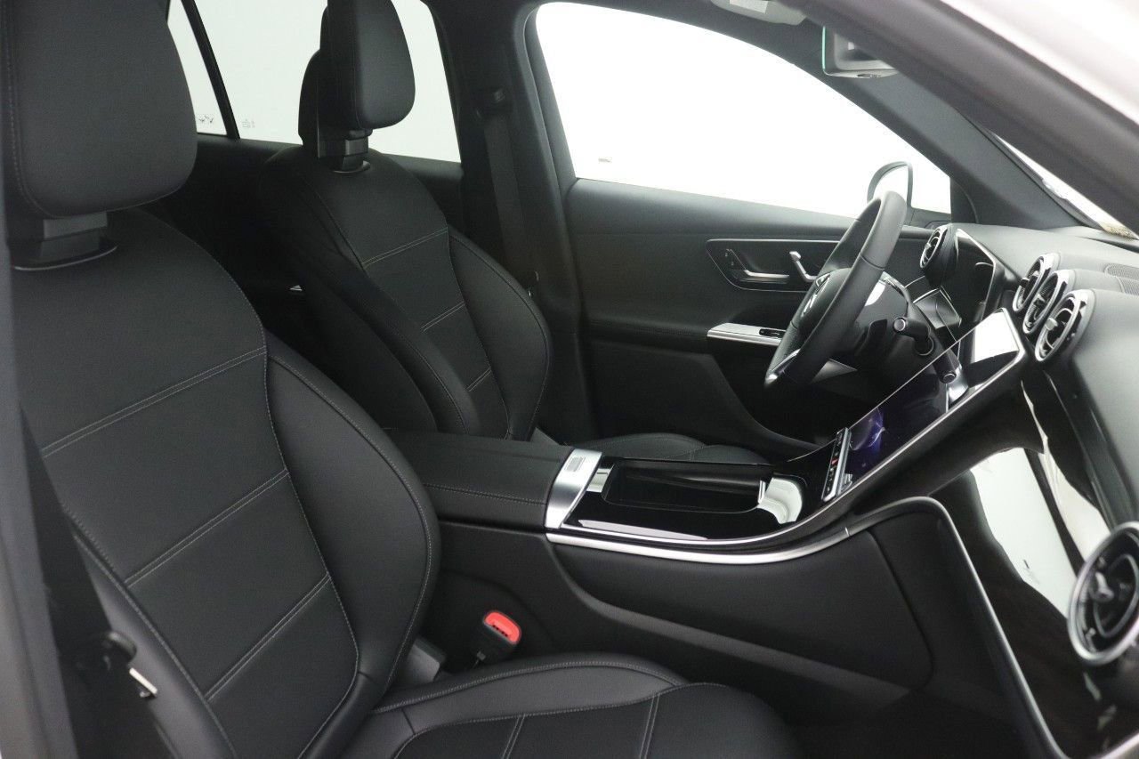 Certified 2026 Mercedes-Benz GLC 300 image 29