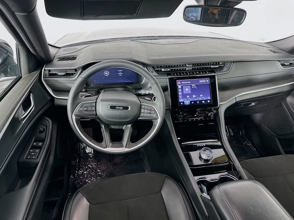 Certified 2023 Jeep Grand Cherokee Altitude AWD/4WD image 34