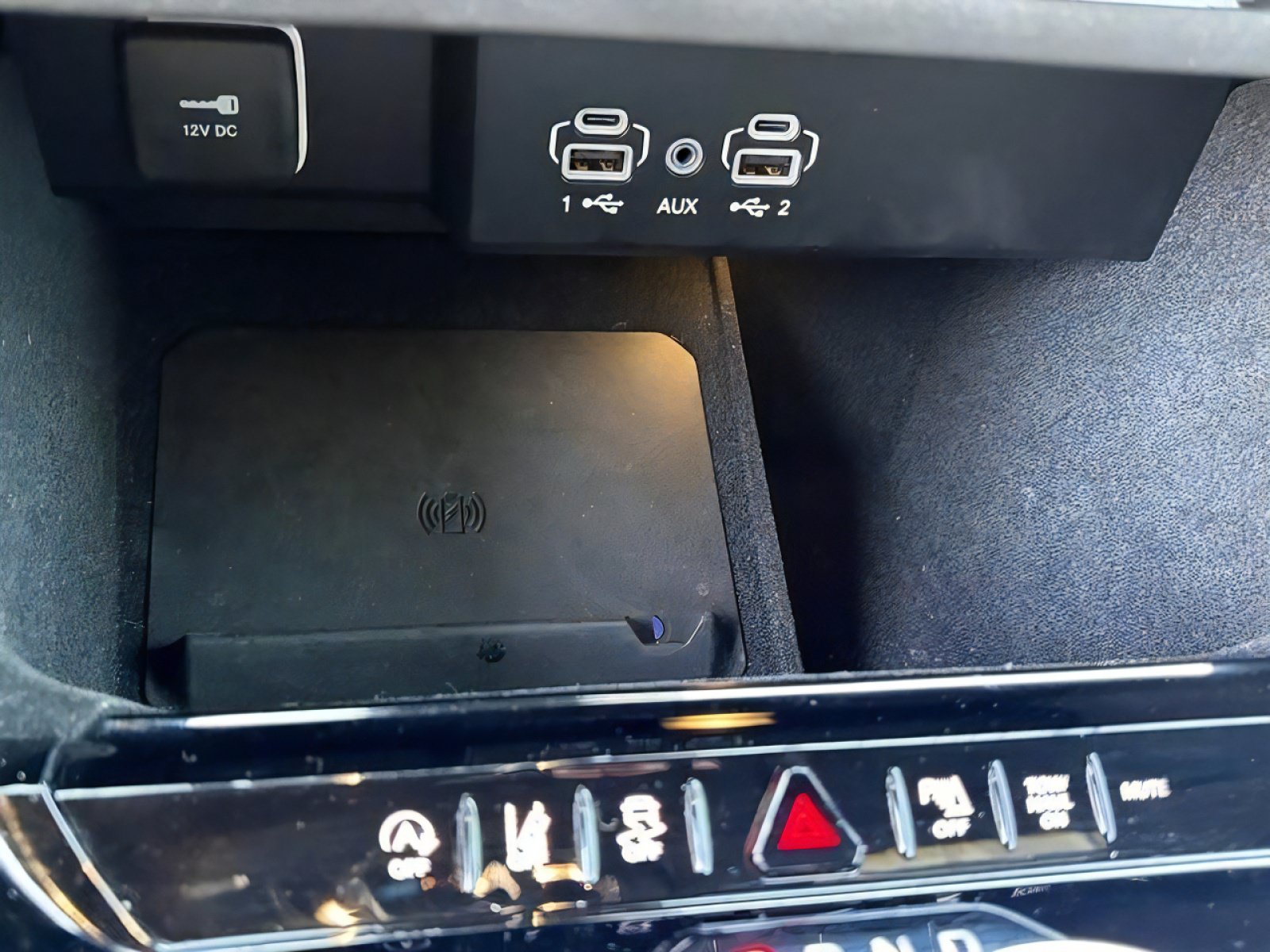 Used 2025 Jeep Wagoneer 4WD image 27