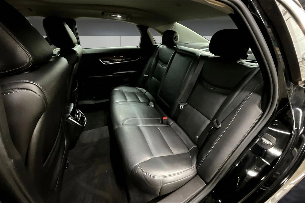 Used 2015 Cadillac XTS Luxury image 22