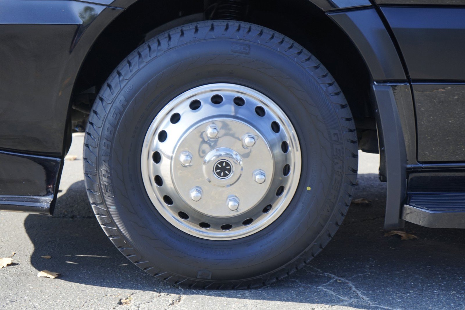 Used 2017 Mercedes-Benz Sprinter 3500 image 13