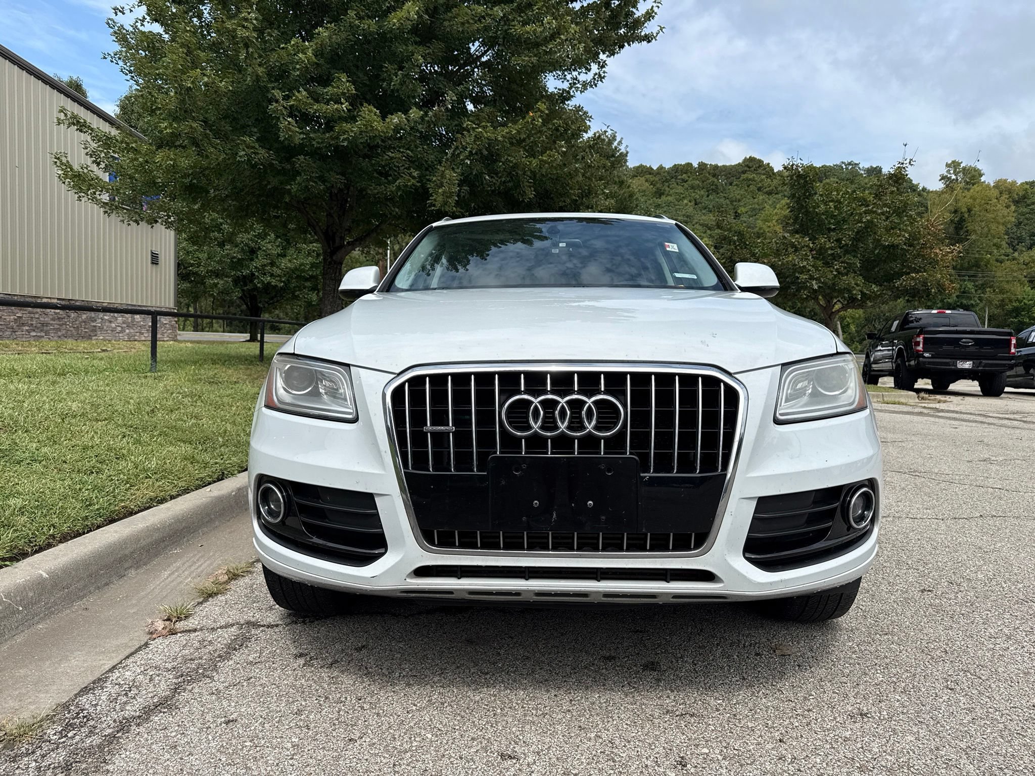 Used 2016 Audi Q5 2.0T Premium AWD/4WD image 2