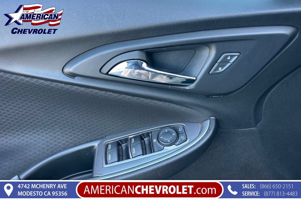 Used 2023 Chevrolet Malibu LT FWD image 11