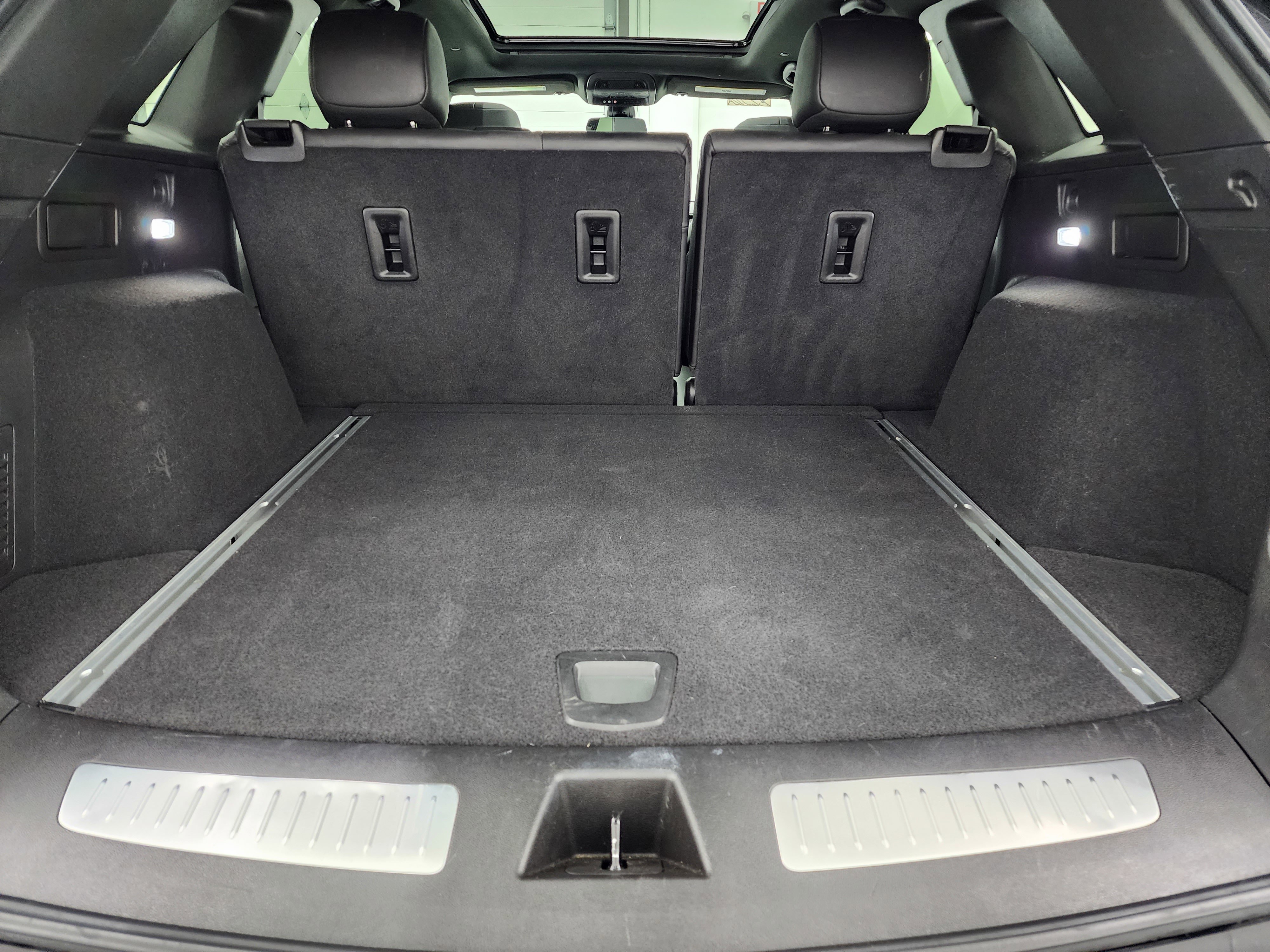 Used 2020 Cadillac XT5 Premium Luxury image 27