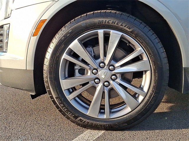 Used 2025 Cadillac XT5 Premium Luxury image 8
