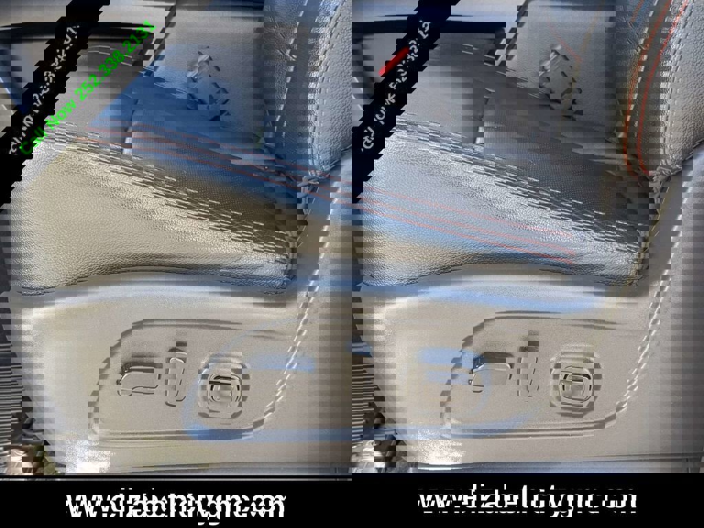 Used 2021 Nissan Titan PRO-4X w/ Pro-4x Convenience Package image 23