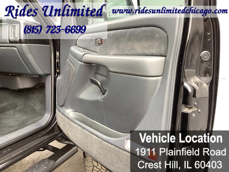 Used 2001 Chevrolet Silverado 2500 LS AWD/4WD image 25