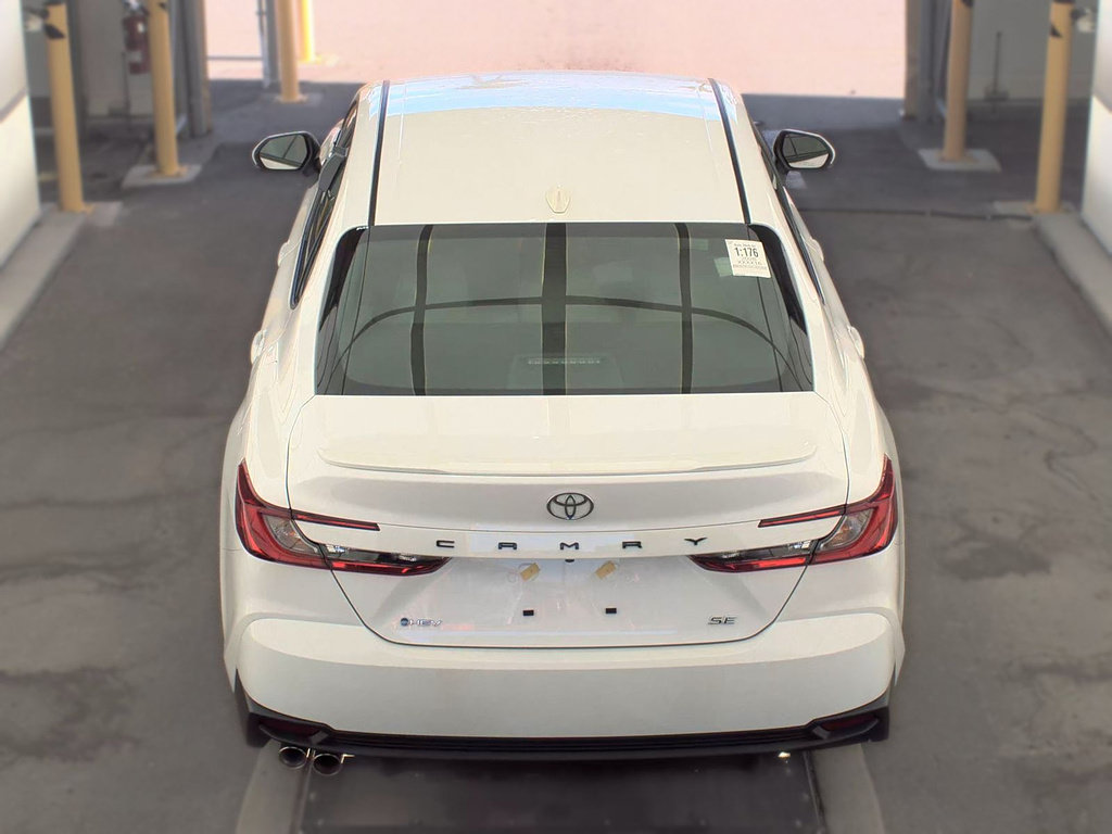 Used 2026 Toyota Camry SE FWD image 5