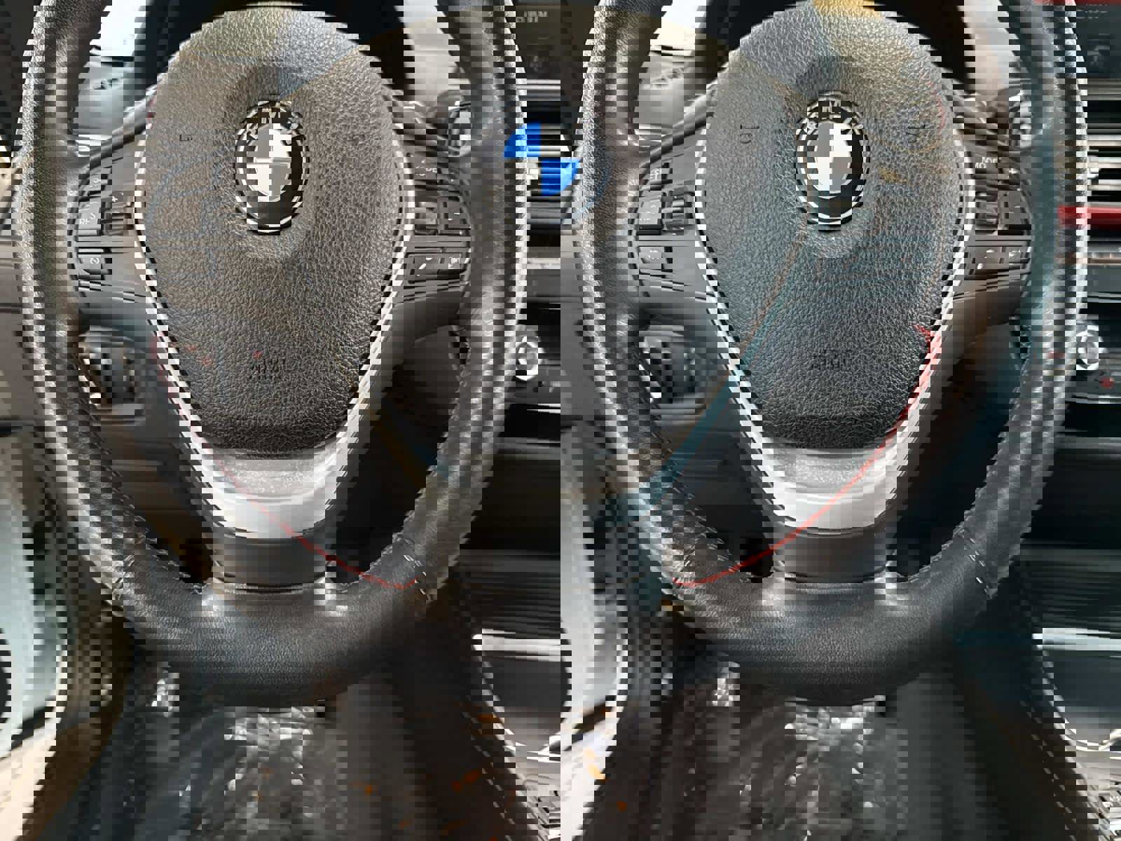 Used 2020 BMW 230i xDrive Convertible w/ Convenience Package image 18