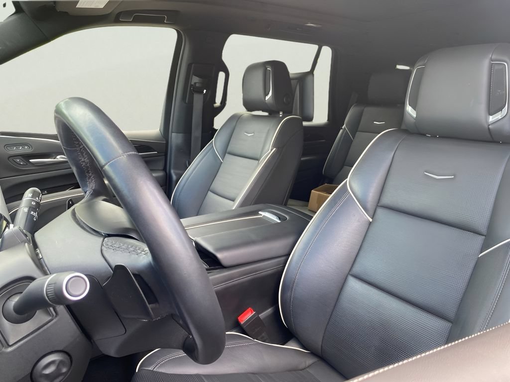 Used 2021 Cadillac Escalade Sport w/ Driver Assist Tech Package AWD/4WD image 16