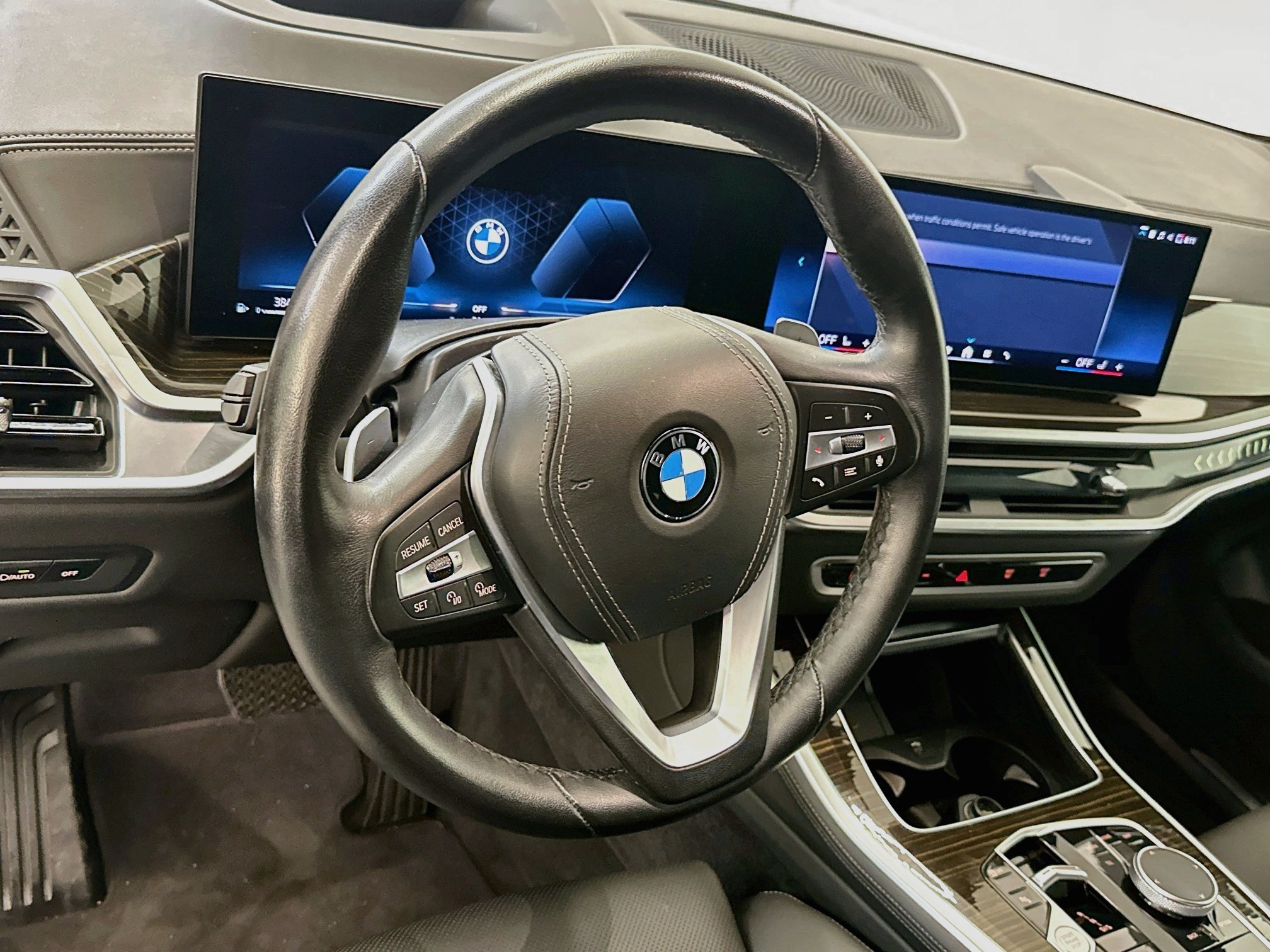 Used 2026 BMW X5 xDrive40i AWD/4WD image 18