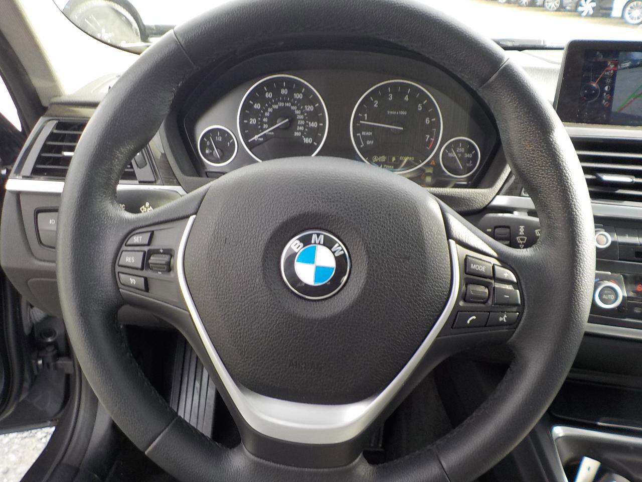 Used 2015 BMW 328i Sedan image 11