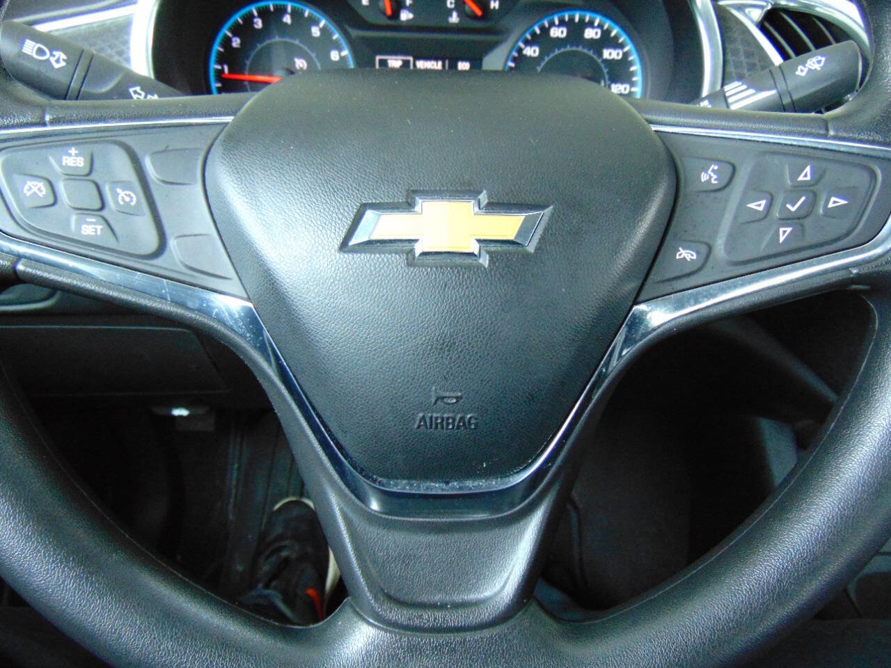 Used 2016 Chevrolet Malibu LT image 10