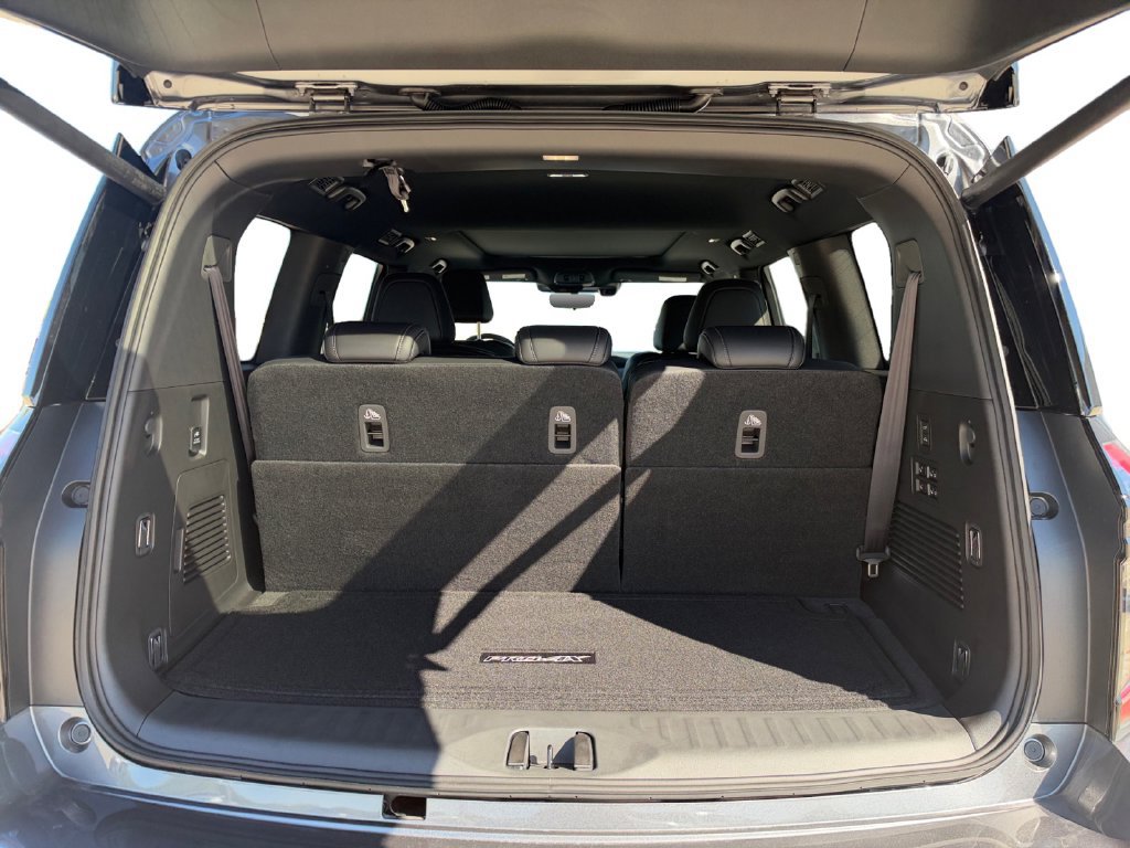 New 2027 Nissan Armada PRO-4X AWD/4WD image 18