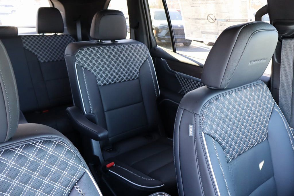 New 2026 GMC Acadia Denali w/ Super Cruise Package image 26