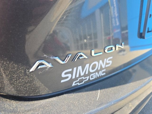 Used 2018 Toyota Avalon Limited FWD image 33