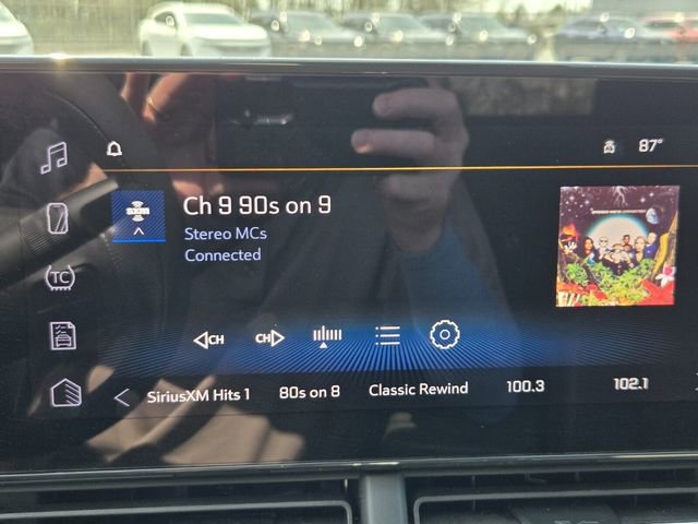 Used 2025 Chevrolet Trax LT image 21